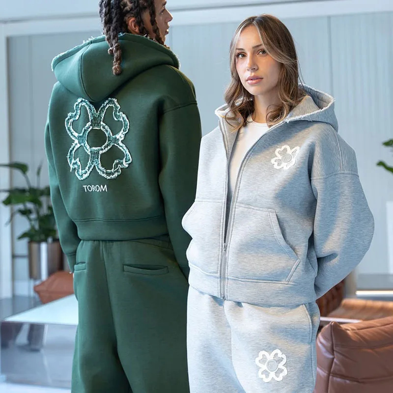 Conjunto de Sudadera con Capuc - Streetwear Brand Y2K reseña y precio