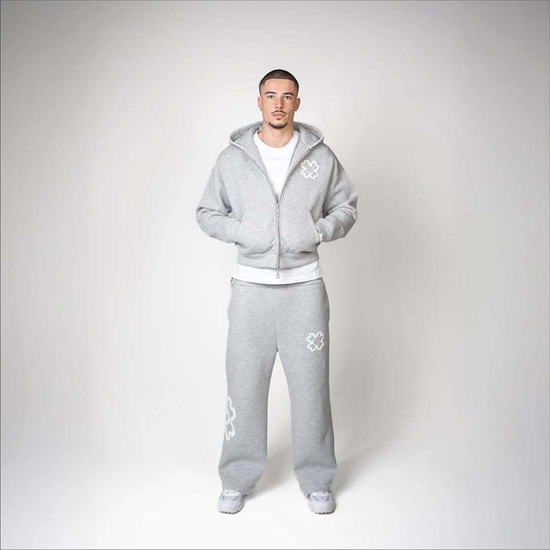 Conjunto de Sudadera con Capuc - Streetwear Brand Y2K reseña y precio