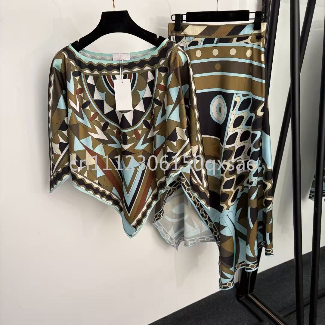 Conjuntos de Vestidos Negros T - Streetwear Brand Logo reseña y precio